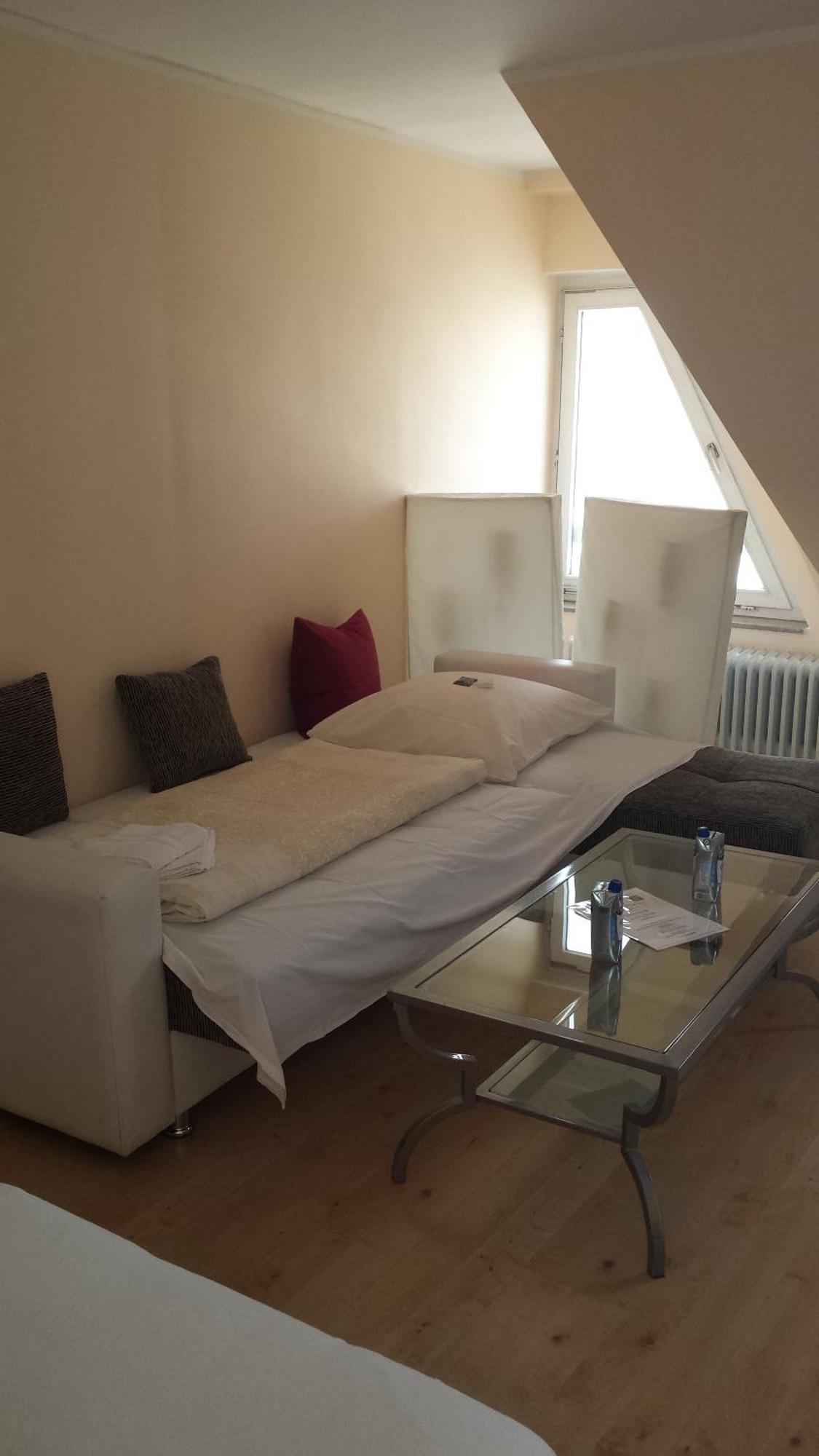 Barcelona Bed & Breakfast Düsseldorf Quarto foto
